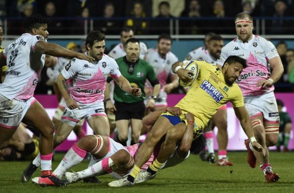 Top 14 : longtemps devant, le Stade français renversé à Clermont