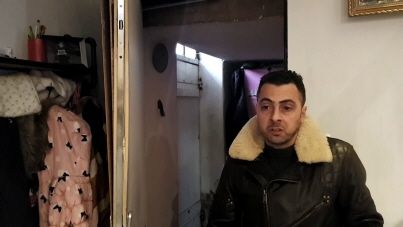 Victime d'une dénonciation mal intentionnée, il est réveillé par les policiers du RAID