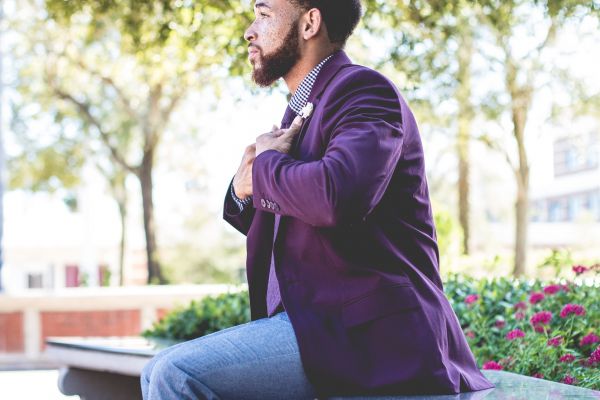 Comment porter un blazer homme? Conseils sur les codes de cette veste