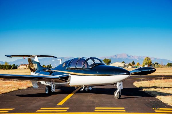 Deux MS.760 Paris arrivent dans le ciel français