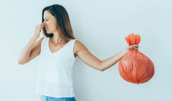 Comment éviter les odeurs de poubelle ? 4 astuces qui changent tout