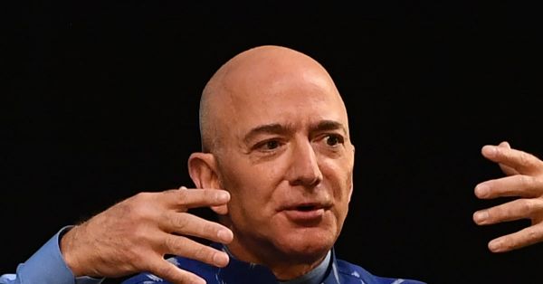 Jeff Bezos achète une maison à Los Angeles pour 165 millions de dollars, un record