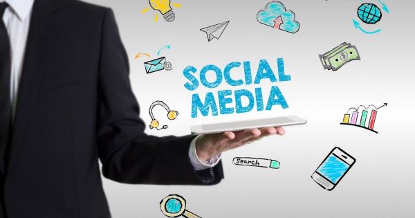 Devenir community manager : fonctions et statut en portage salarial