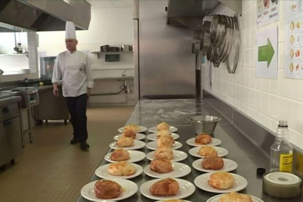 Un repas romain organisé par les élèves latinistes du lycée Emile Letournel