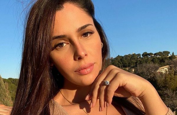 Coralie Porrovecchio : Enceinte, elle publie un nouveau cliché de son baby bump