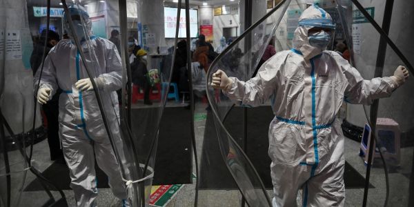 Coronavirus : plus de 1.500 morts en Chine, un premier cas en Afrique
