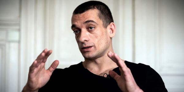 Affaire Griveaux : imbroglio autour du rôle de Juan Branco auprès de Piotr Pavlenski