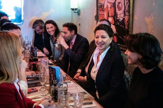 Municipales à Paris: Agnès Buzyn, quatre semaines pour convaincre