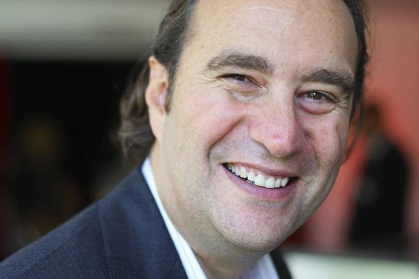 L'activité de France-Antilles prolongée pour permettre une offre de reprise de Xavier Niel