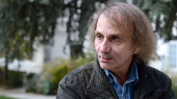 "Soumission" de Michel Houellebecq, adapté au cinéma par Guillaume Nicloux