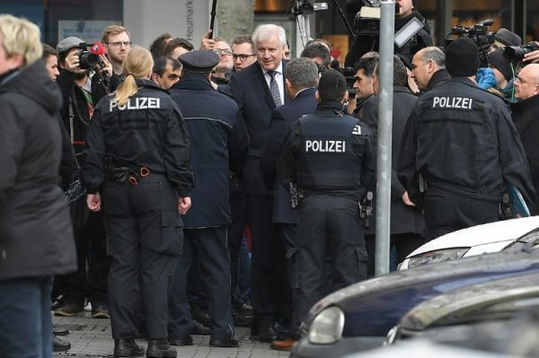 L'Allemagne renforce les mesures de sécurité après l'attentat raciste de Hanau