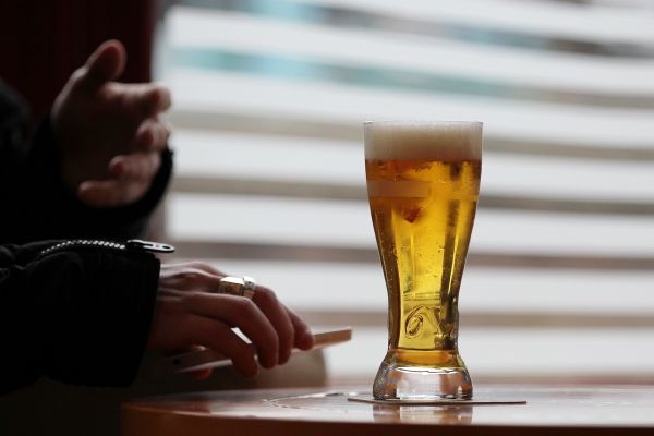Le gouvernement mise sur l'alcool pour redynamiser les campagnes