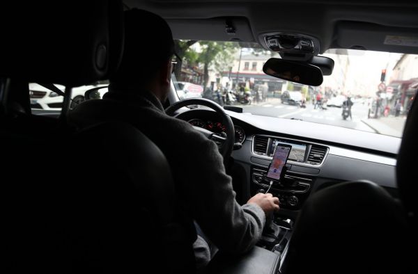 Hauts-de-Seine : un réseau exploitait une centaine de chauffeurs VTC sans papiers