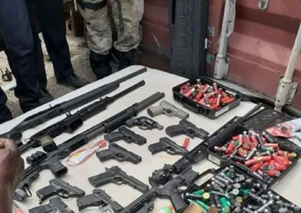 Au Cap-Haïtien, des armes et des munitions saisies par la PNH