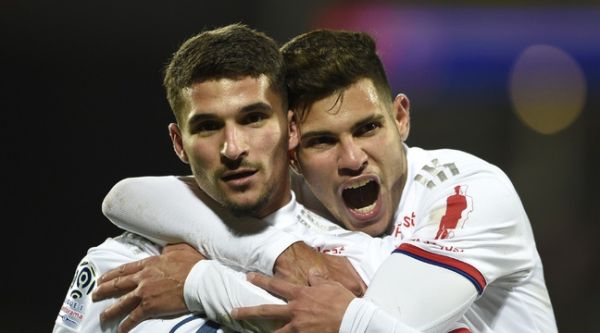 Ligue 1 : « Le plus juste de nos joueurs », la pépite brésilienne Guimaraes pas trop mal pour sa première avec Lyon