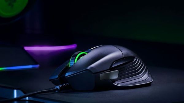 TEST de la souris Razer Basilisk v2 : La nouvelle reine des FPS ?