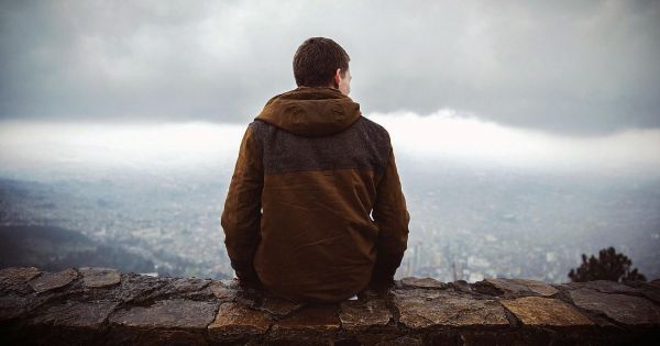 Votre copain devient distant, que faire pour pas le perdre