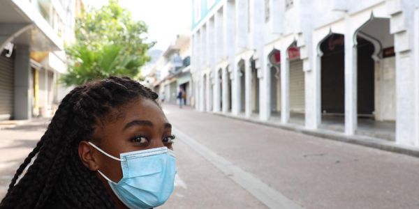 Coronavirus : en Guadeloupe, en Guyane, en Martinique et à Mayotte, la crainte d'une possible catastrophe sanitaire
