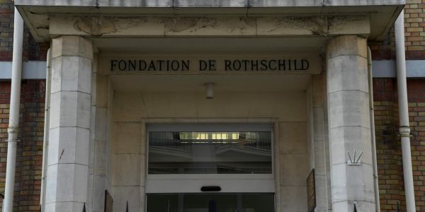Coronavirus : « Combattre cette barbarie insidieuse qui porte à s'imaginer que les plus vieux seraient moins à défendre »