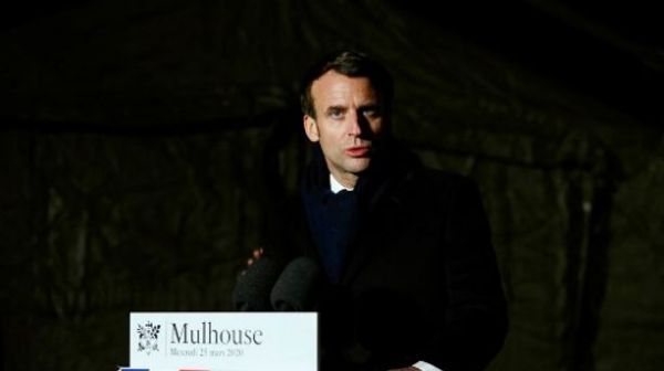 VIDÉO - Prime exceptionnelle, plan pour l'hôpital, opération Résilience : Macron en chef de guerre contre le Covid-19