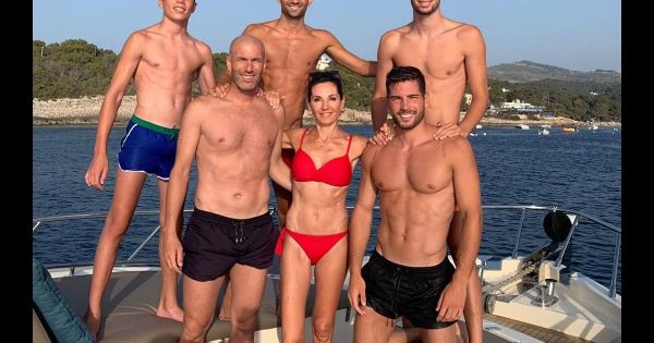 Zinédine Zidane ressort une vieille photo de famille pour un anniversaire