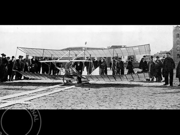 Le 26 mars 1905 dans le ciel : Vol d'essai à Issy-les-Moulineaux