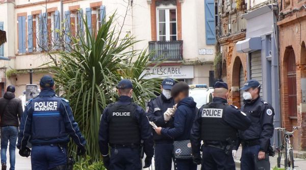 Plus de 300 amendes pour non-respect du confinement dressées dans les rues de Toulouse, samedi