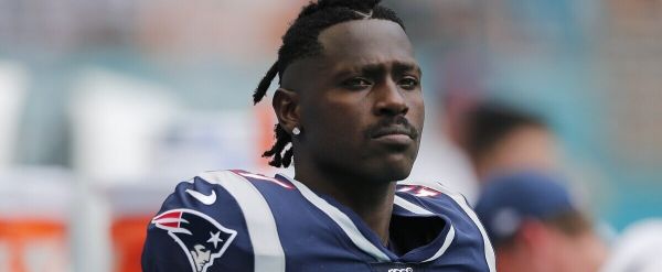 «Je suis le meilleur receveur éloigné du football», affirme Antonio Brown