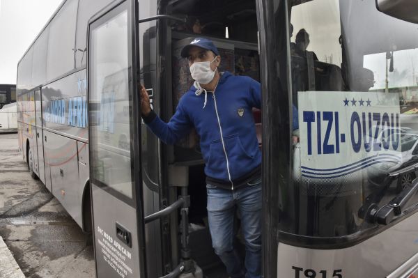 L'Algérie rend le port du masque obligatoire