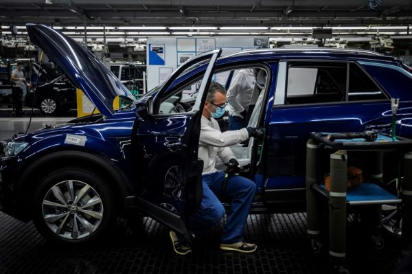 Dieselgate: deux patrons de Volkswagen évitent un procès avec un accord à 9 millions d'euros