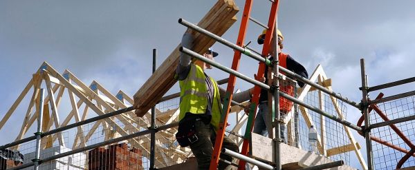 Des vacances de la construction reportées à l'Halloween ?