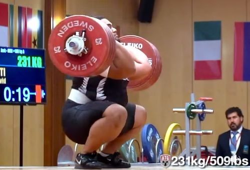 231 kg en clean and jerk pour David Liti, 23 ans