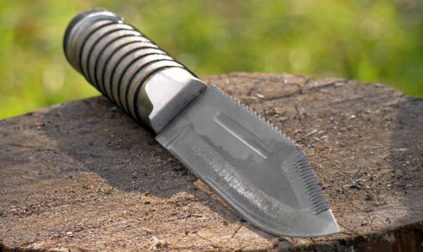 Couteau de chasse : l’accessoire indispensable pour les activités nature