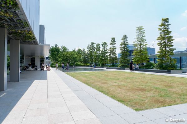Ginza Six - Le gratte-ciel architectural et son rooftop vert