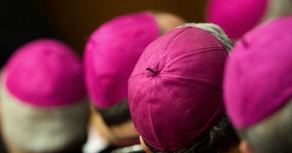 Diaconat, épiscopat, nonciature... Elles alertent sur l'invisibilité des femmes dans l'Église
