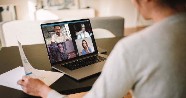 Le télétravail est loin de s'être imposé, assure un sondage