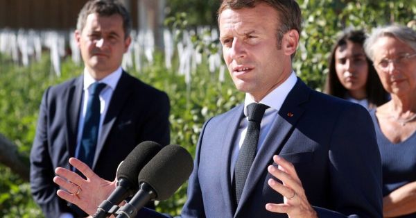 Chômage: Macron confirme une aide à l'embauche plus large pour les jeunes à la rentrée