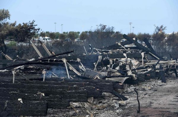 À Anglet, le feu de forêt est «maîtrisé», mais a détruit 165 hectares