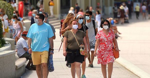 Coronavirus : "Une seconde vague hautement probable à l'automne", avertit le Conseil scientifique