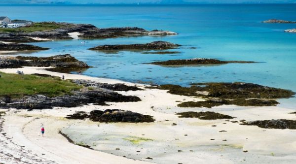 Ecosse : La petite île de Rùm cherche de nouveaux habitants pour agrandir sa population