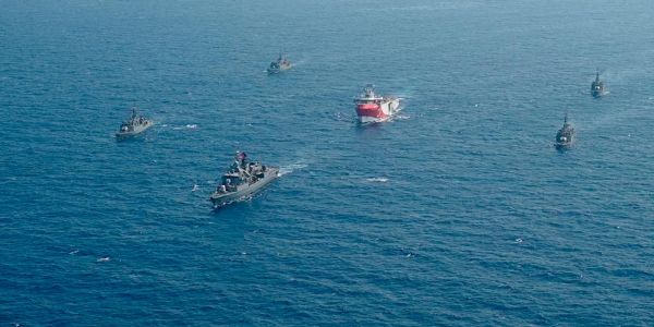 La Turquie cherche des hydrocarbures dans les eaux grecques, la Grèce demande un sommet d'urgence à l'UE