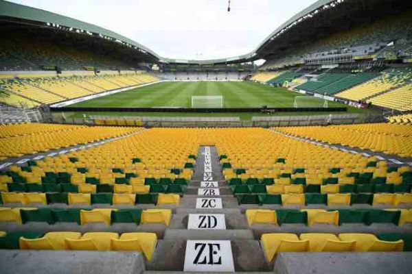 Foot - L1 - Nantes - Ligue 1 : dérogation pour accueillir 15 000 spectateurs contre Nîmes refusée à Nantes