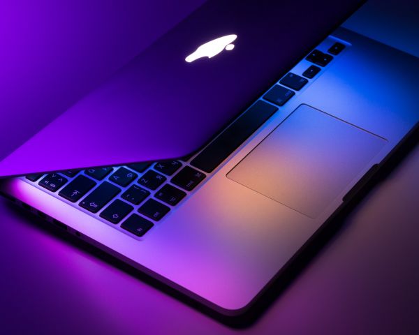 Apple veut redorer son blason avec le nouveau MacBook SE