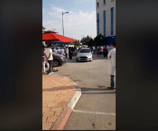 Un agent de gardiennage décédé du Covid-19, les agents de santé du Centre de traumatologie et des grands brûlés de Ben Arous effectuent une marche de protestation (Vidéo)