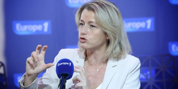 5G : "il n’y a pas de risque sanitaire si on respecte les normes", assure Barbara Pompili