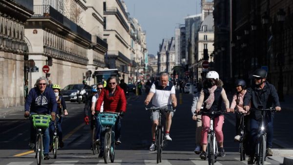 "Coronapistes" : Anne Hidalgo annonce le maintien des nouvelles pistes cyclables créées à Paris