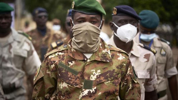 Mali: un président de la transition, pourquoi faire ?