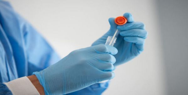 Pénurie de réactifs pour les tests PCR : "Nous sommes dans une situation de dépendance à l'égard d'autres pays" (Marianne.net)