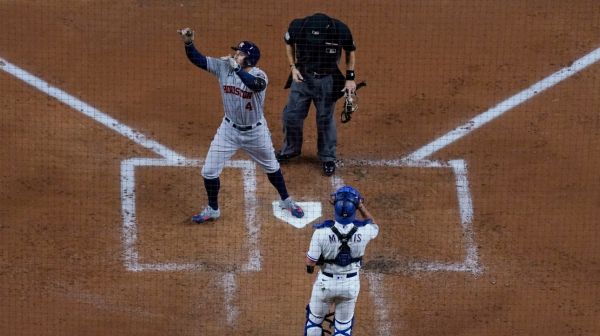 Les Astros peuvent sentir l'odeur des séries