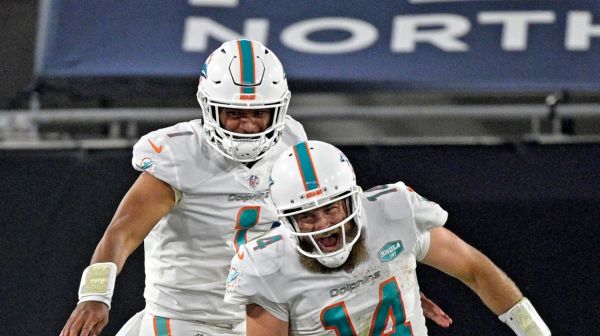 Ryan Fitzpatrick a fait la barbe à Minshew